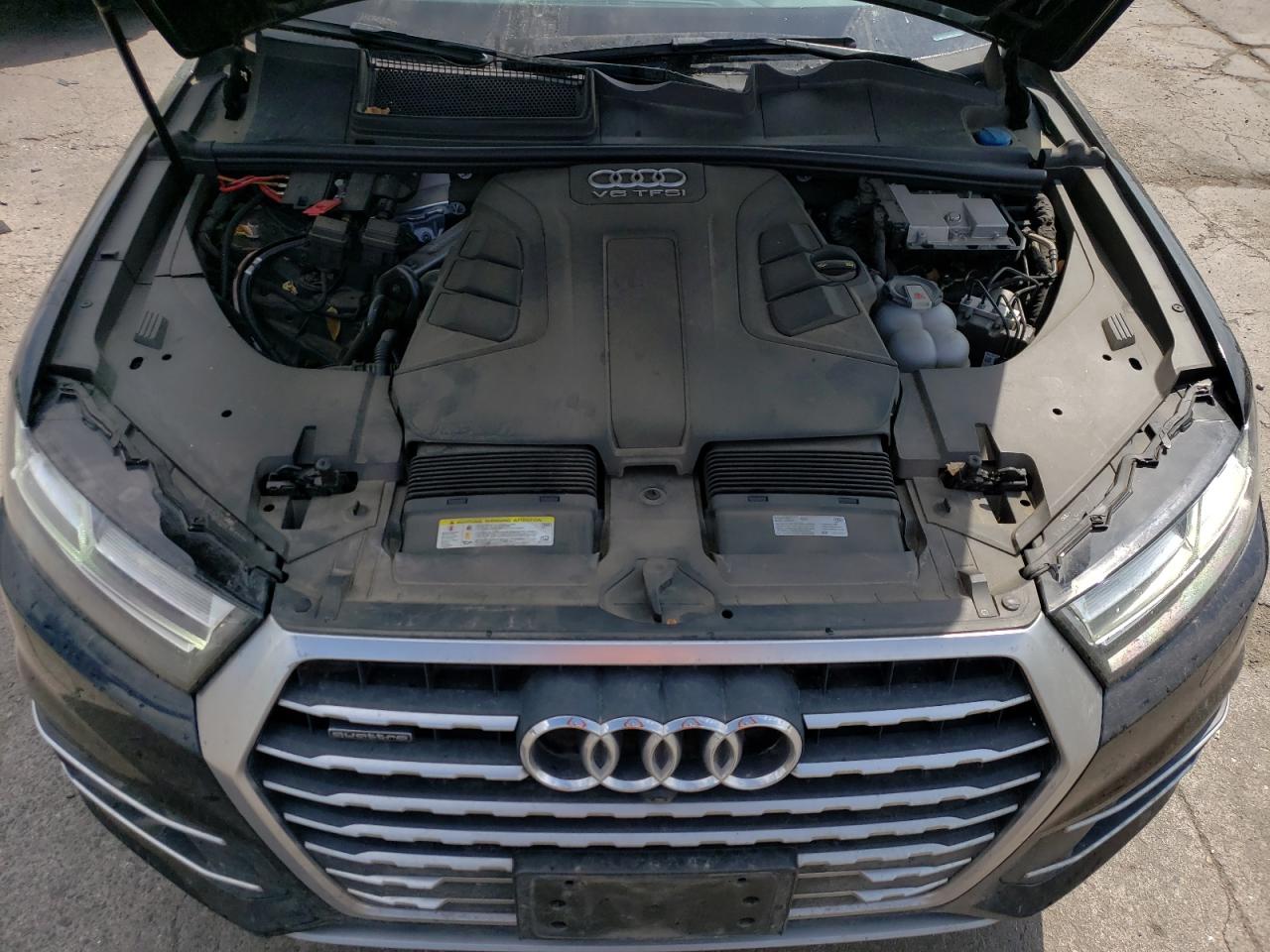 WA1VAAF71JD041187 2018 Audi Q7 Prestige