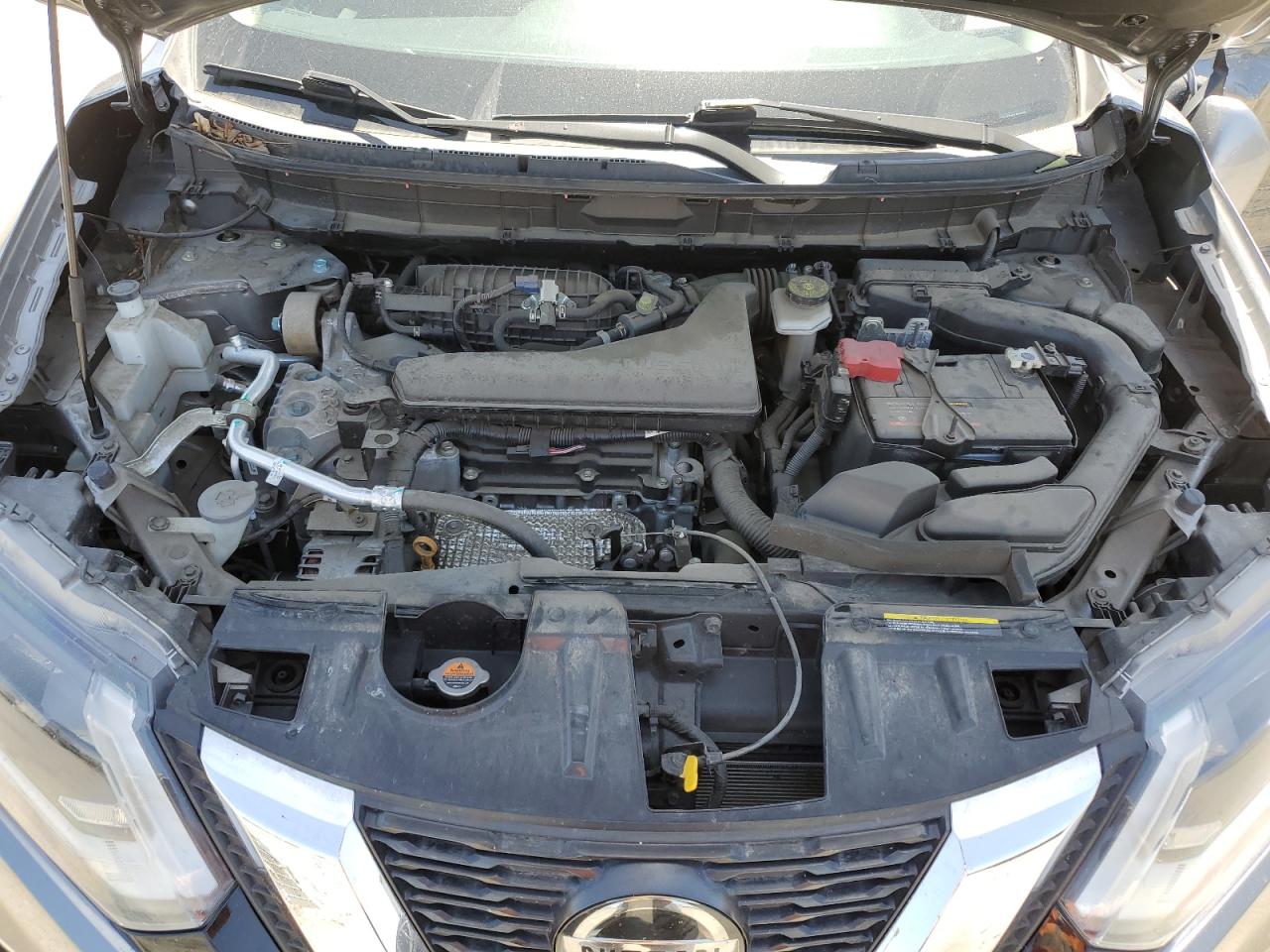 KNMAT2MT1JP582811 2018 Nissan Rogue S