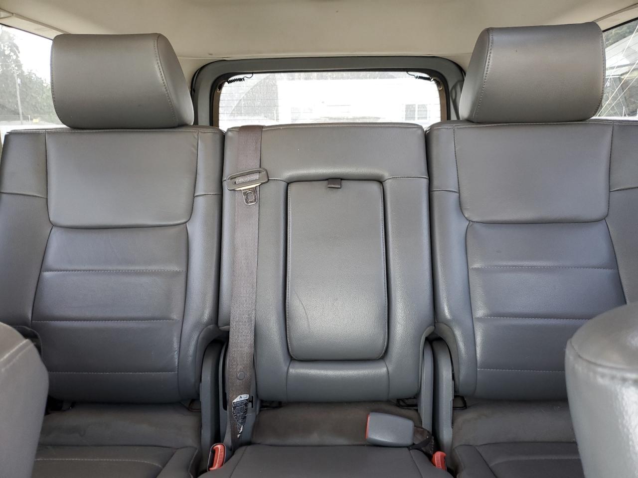 1J8HG48KX6C283020 2006 Jeep Commander