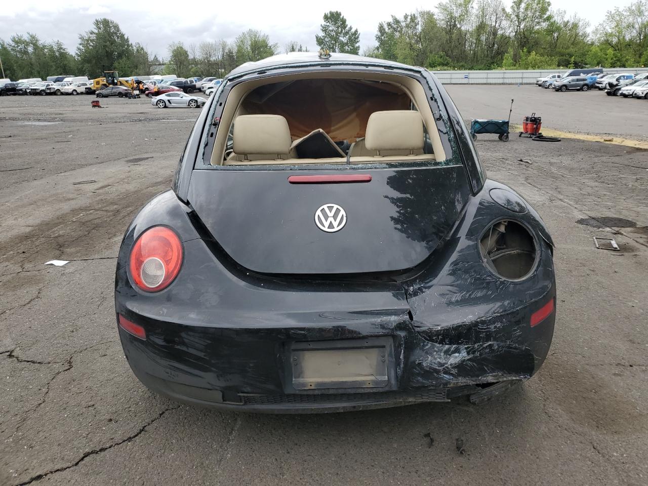 3VWSR31C46M425183 2006 Volkswagen New Beetle Tdi Option Package 2