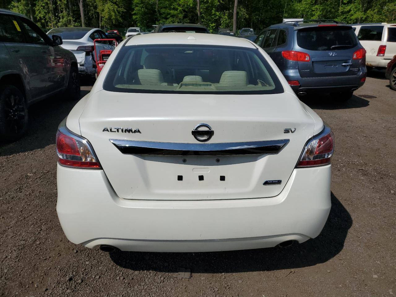 1N4AL3AP3EC117009 2014 Nissan Altima 2.5