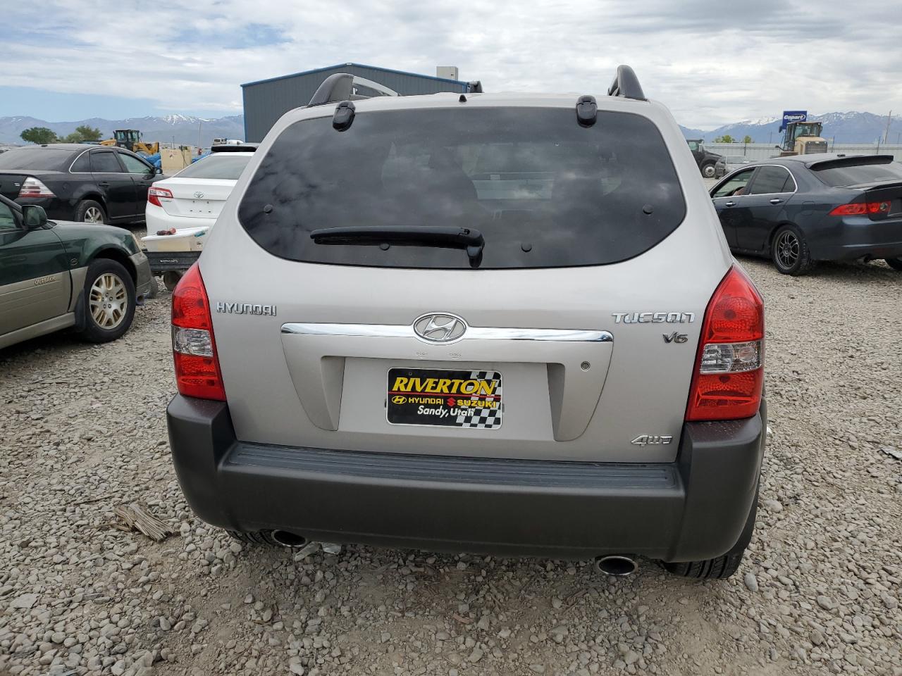 KM8JN72D25U108551 2005 Hyundai Tucson Gls