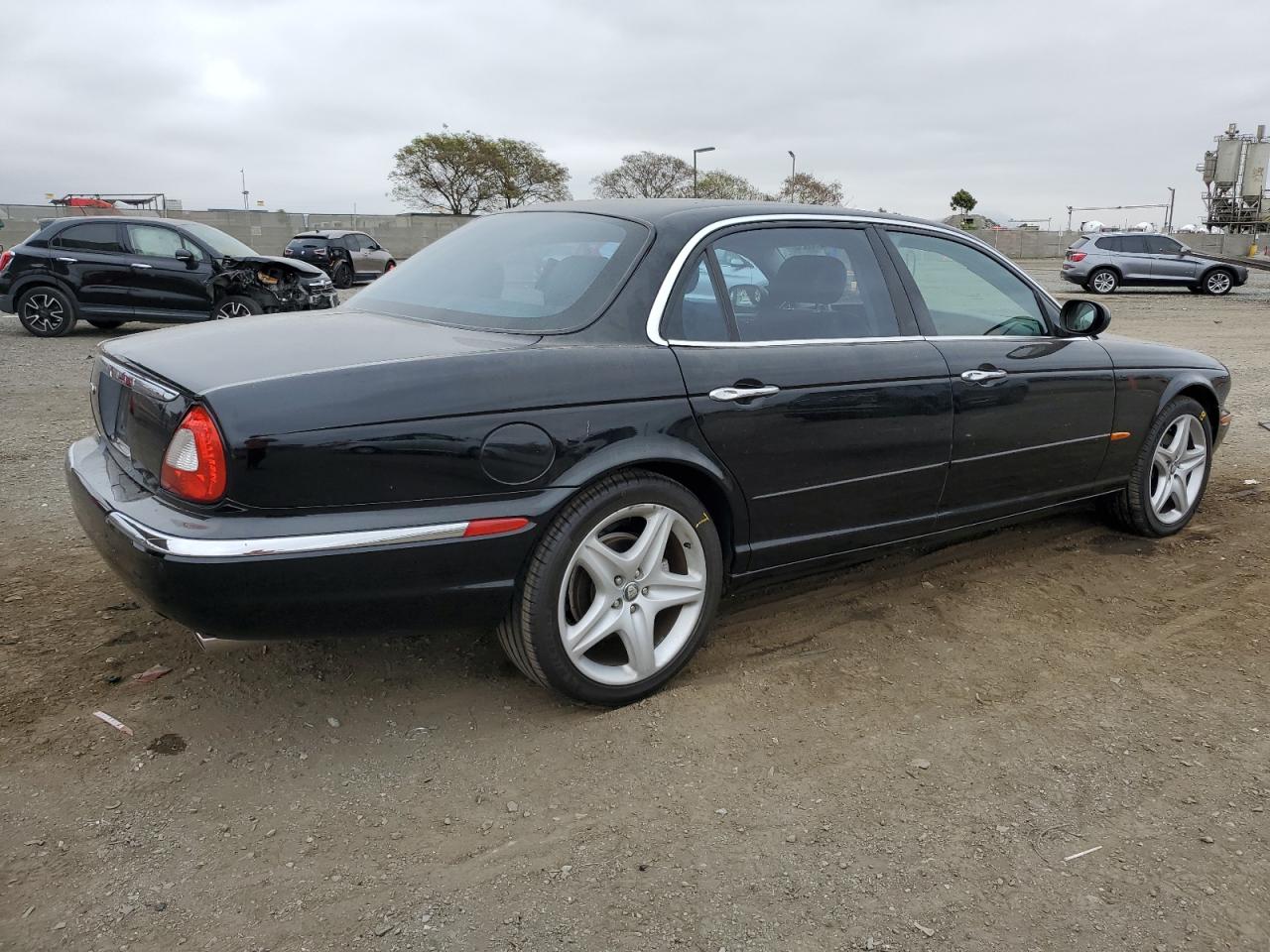 SAJWA79CX5SG38463 2005 Jaguar Xj8 L