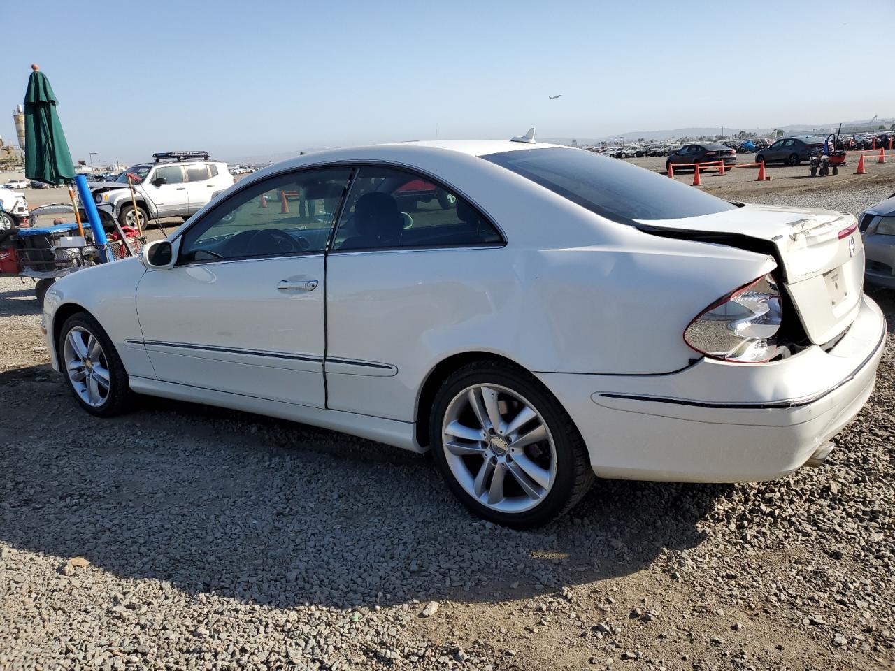 WDBTJ56H89F263656 2009 Mercedes-Benz Clk 350