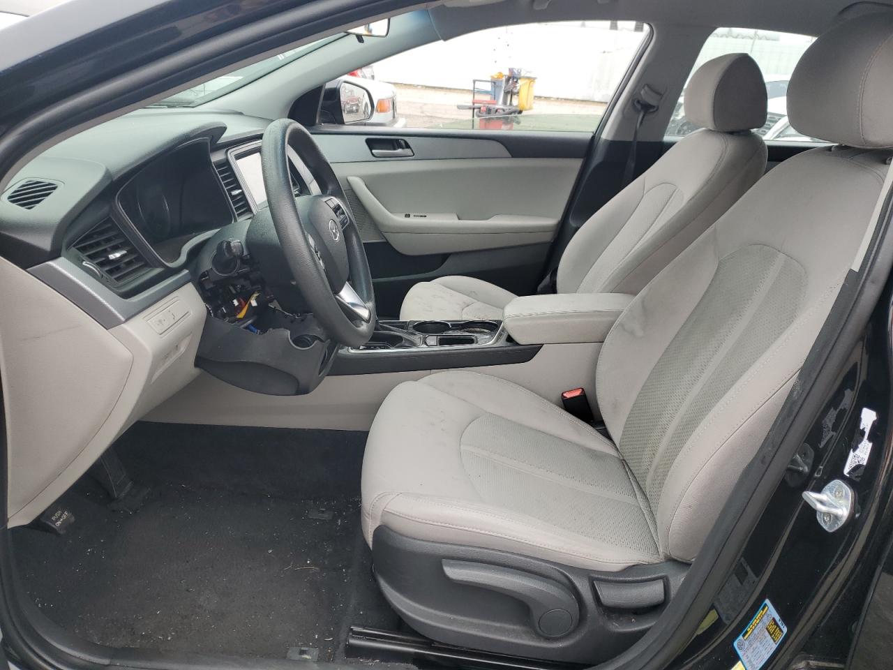 5NPE24AF7KH784807 2019 Hyundai Sonata Se