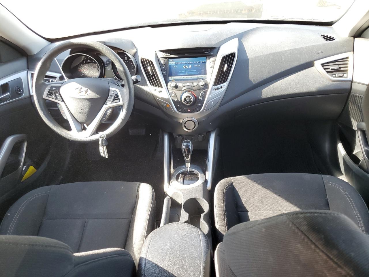 KMHTC6AD6GU292809 2016 Hyundai Veloster