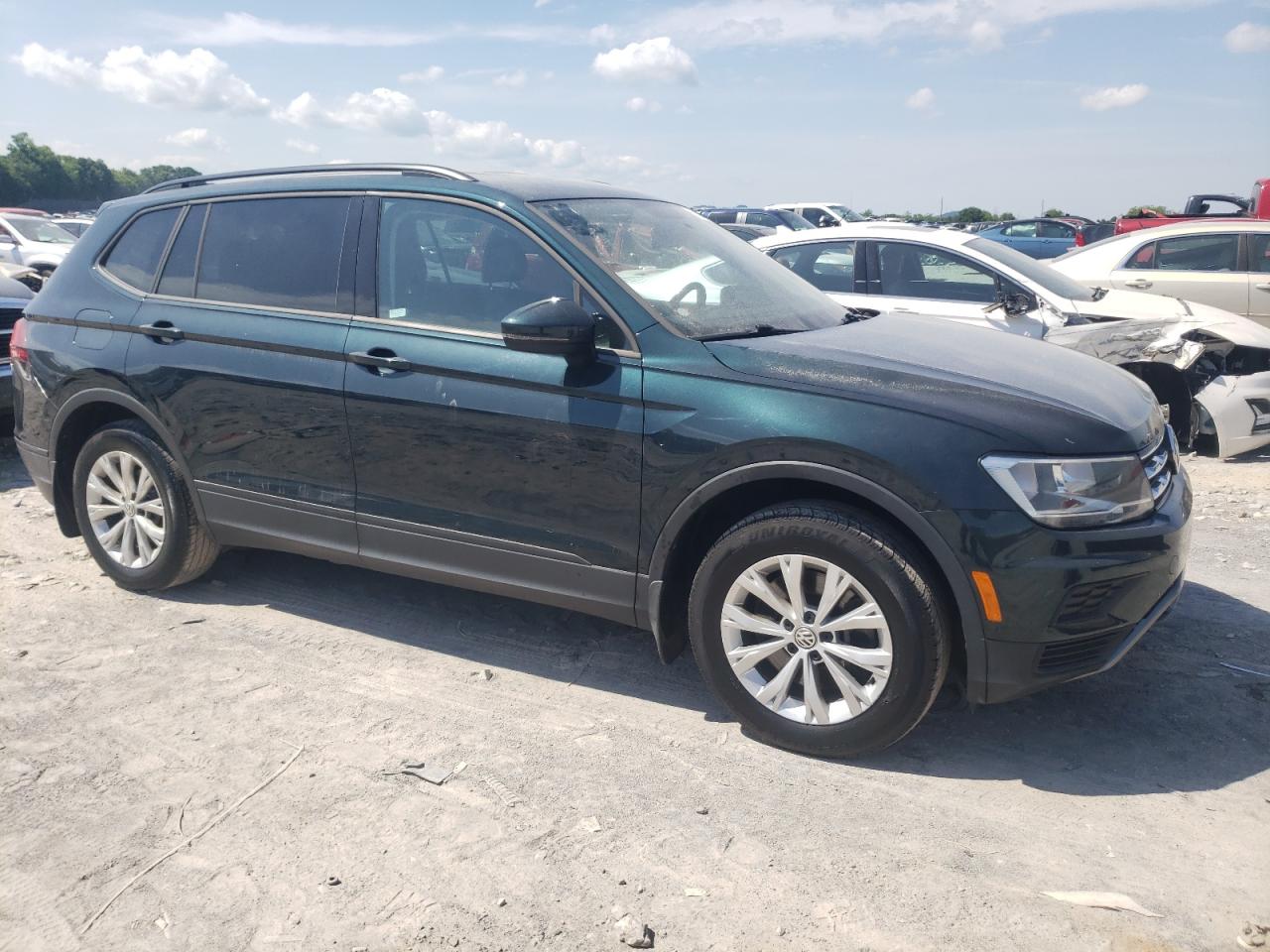 3VV0B7AX4JM110290 2018 Volkswagen Tiguan S