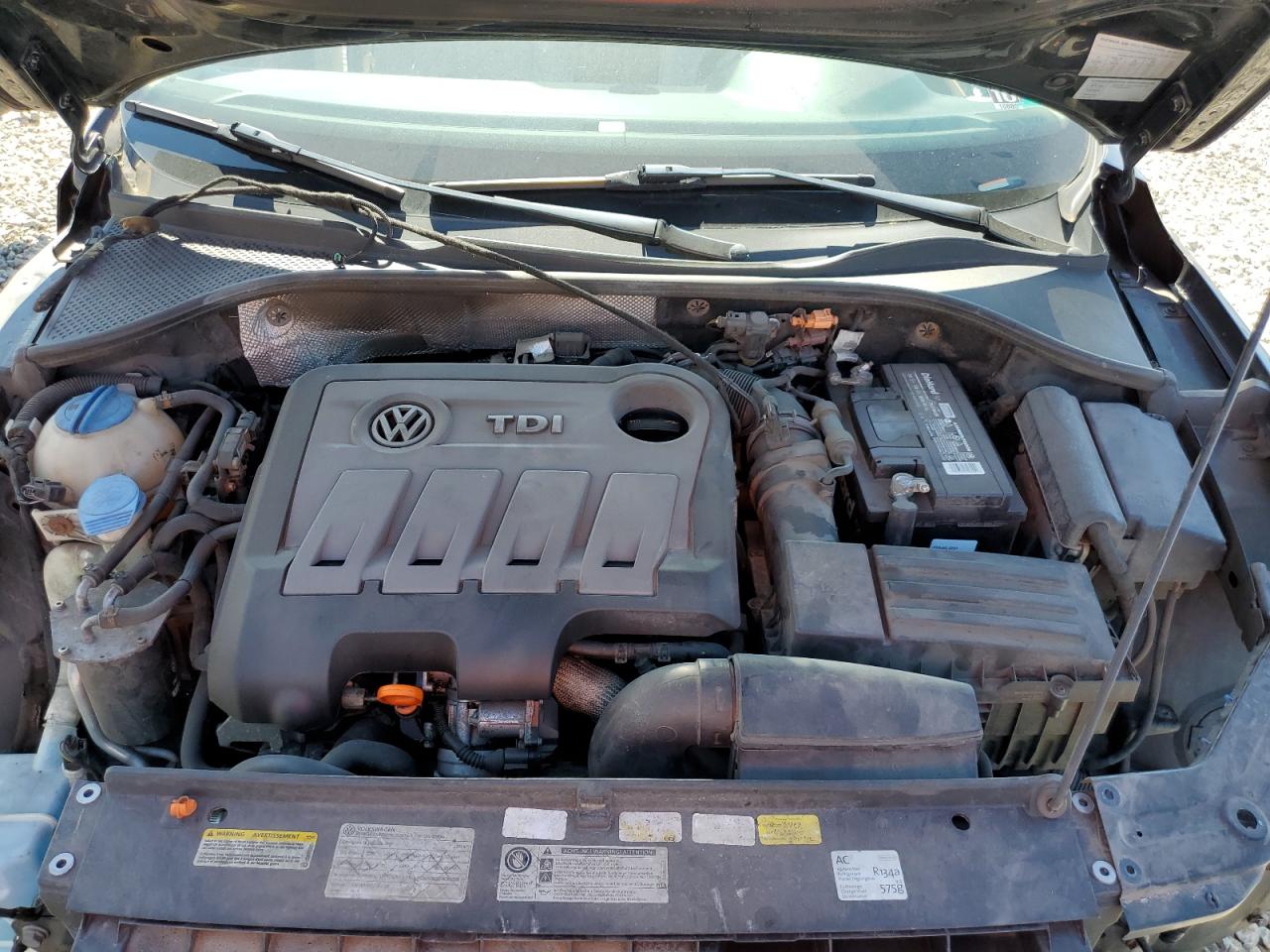 1VWBN7A35DC059073 2013 Volkswagen Passat Se