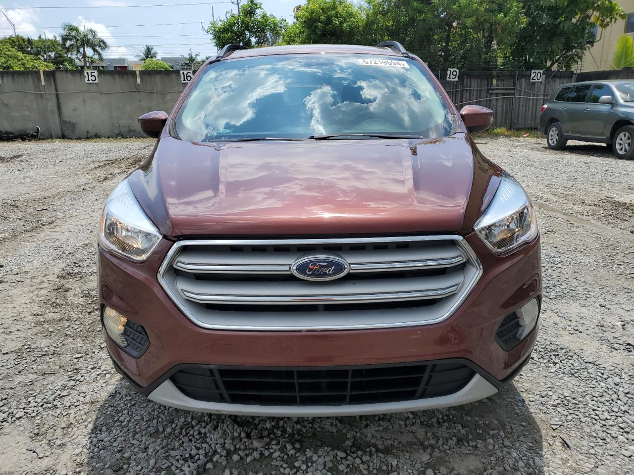 1FMCU9GD7JUC61579 2018 Ford Escape Se