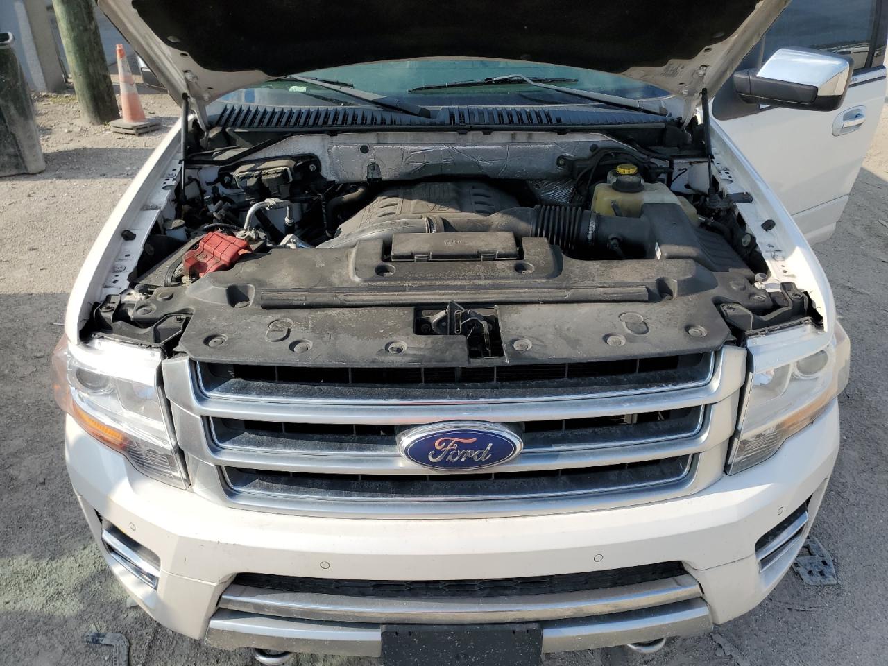 1FMJK1MT2HEA53916 2017 Ford Expedition El Platinum