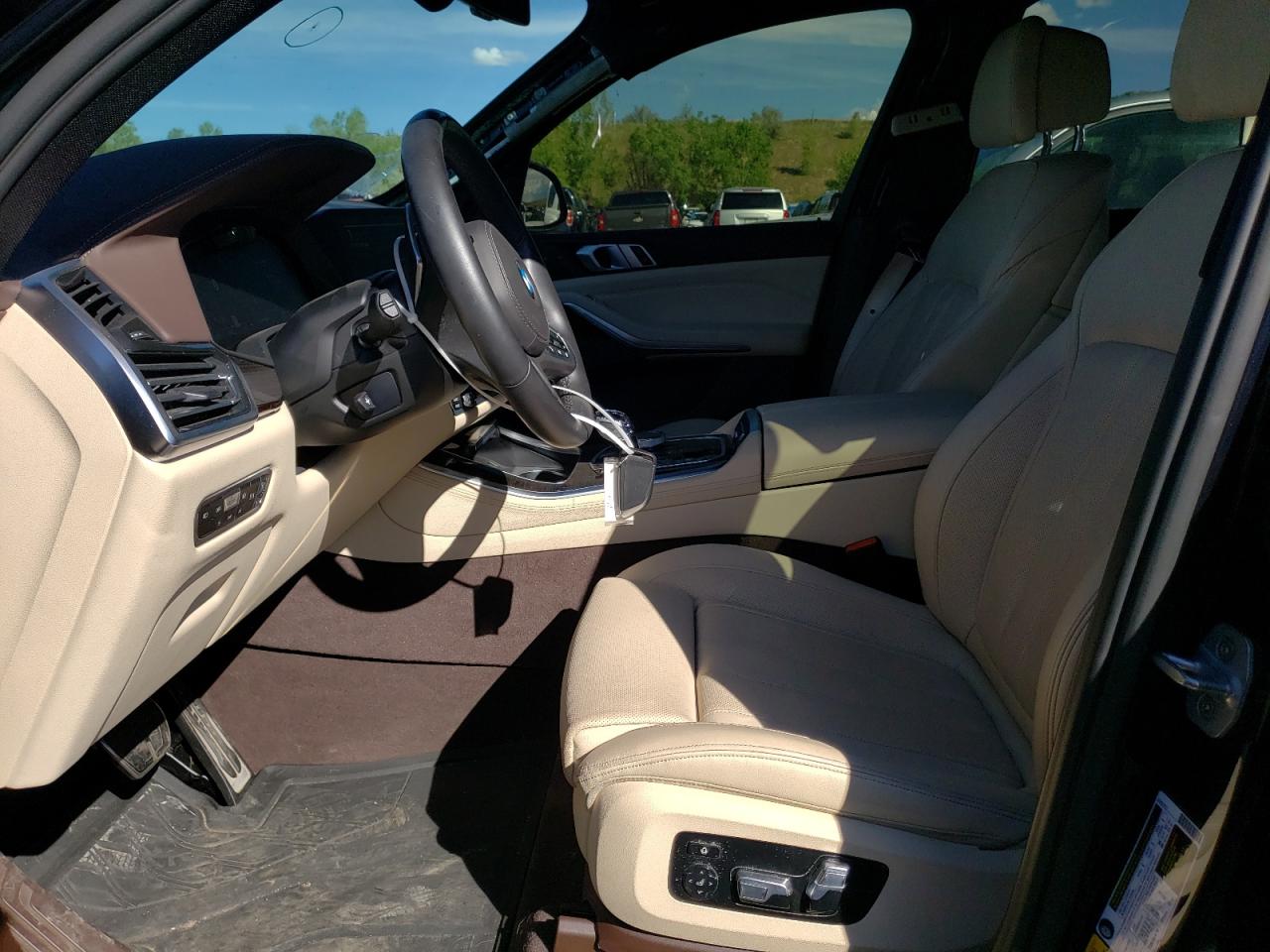 5UXJU2C5XKLN65027 2019 BMW X5 xDrive50I