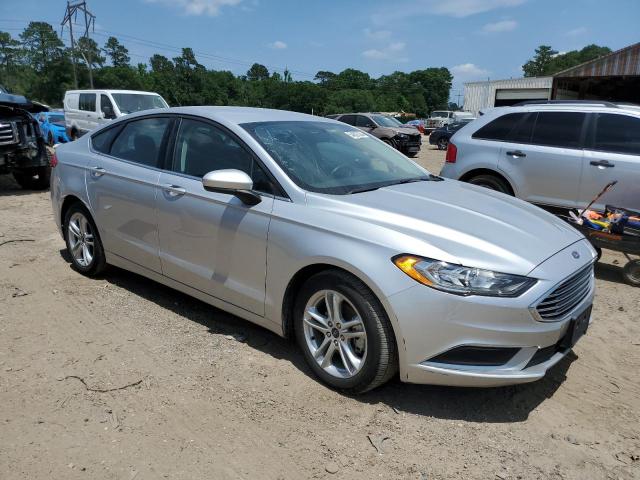 VIN 3FA6P0H71JR191393 2018 Ford Fusion, SE no.4