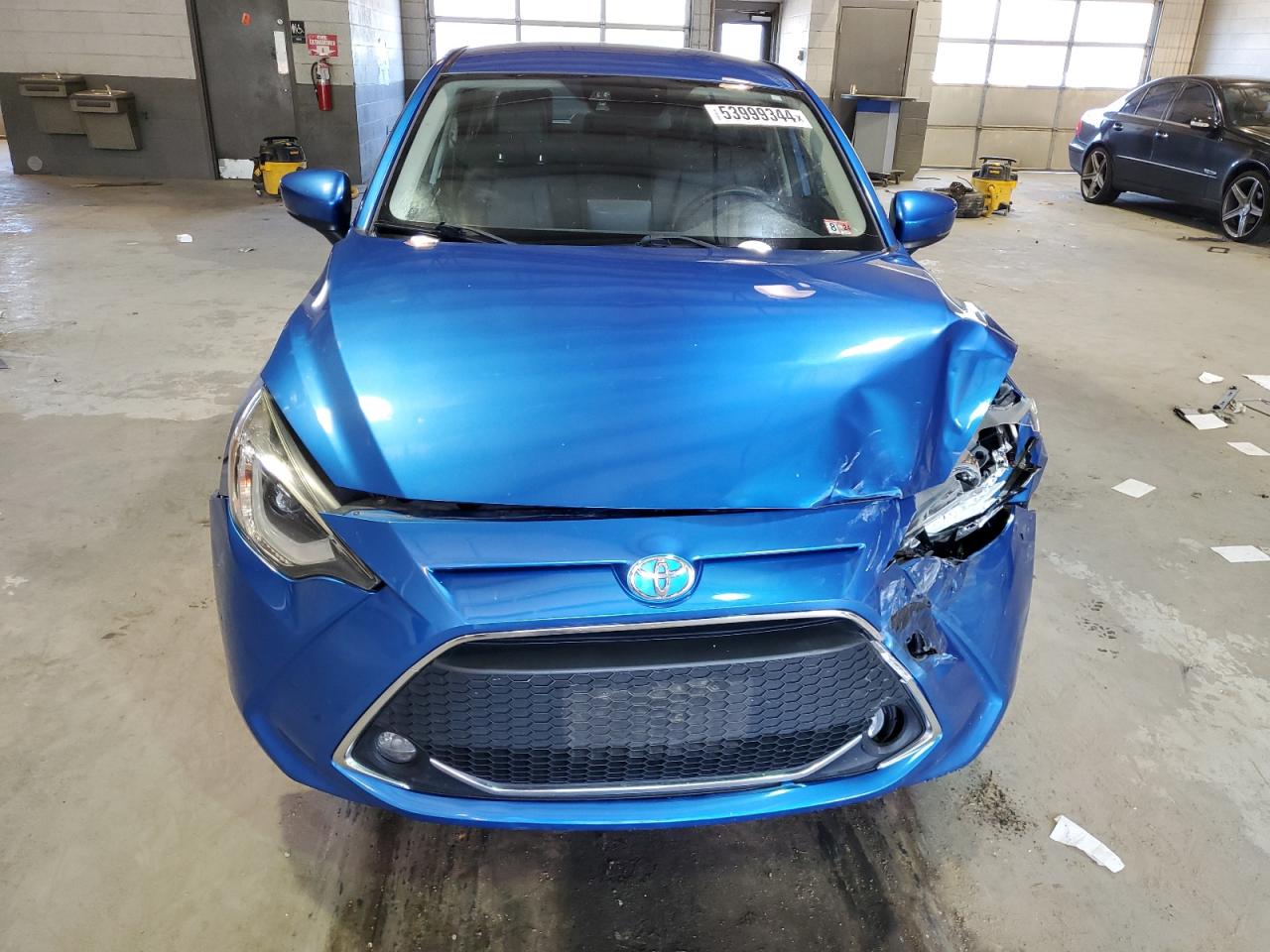 3MYDLBYV3KY504640 2019 Toyota Yaris L