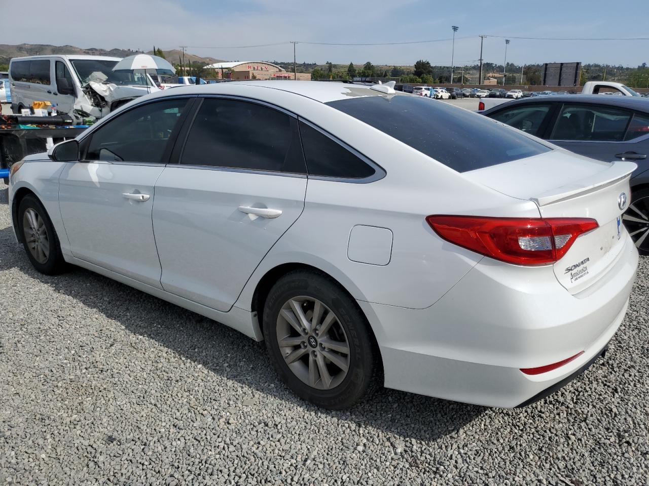 5NPE24AF1FH004516 2015 Hyundai Sonata Se