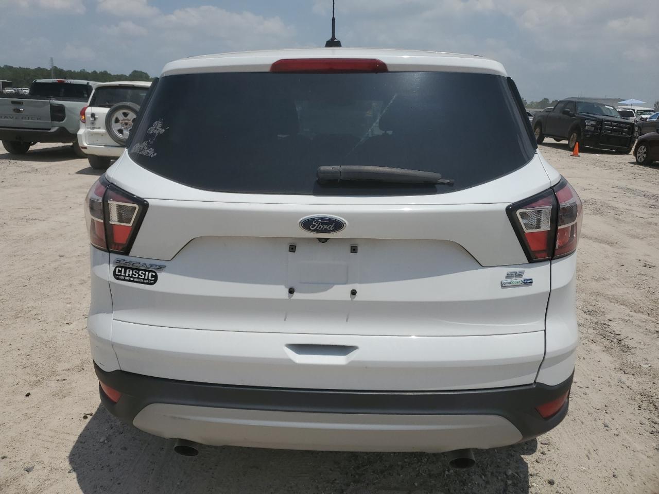 1FMCU9G94HUC81410 2017 Ford Escape Se