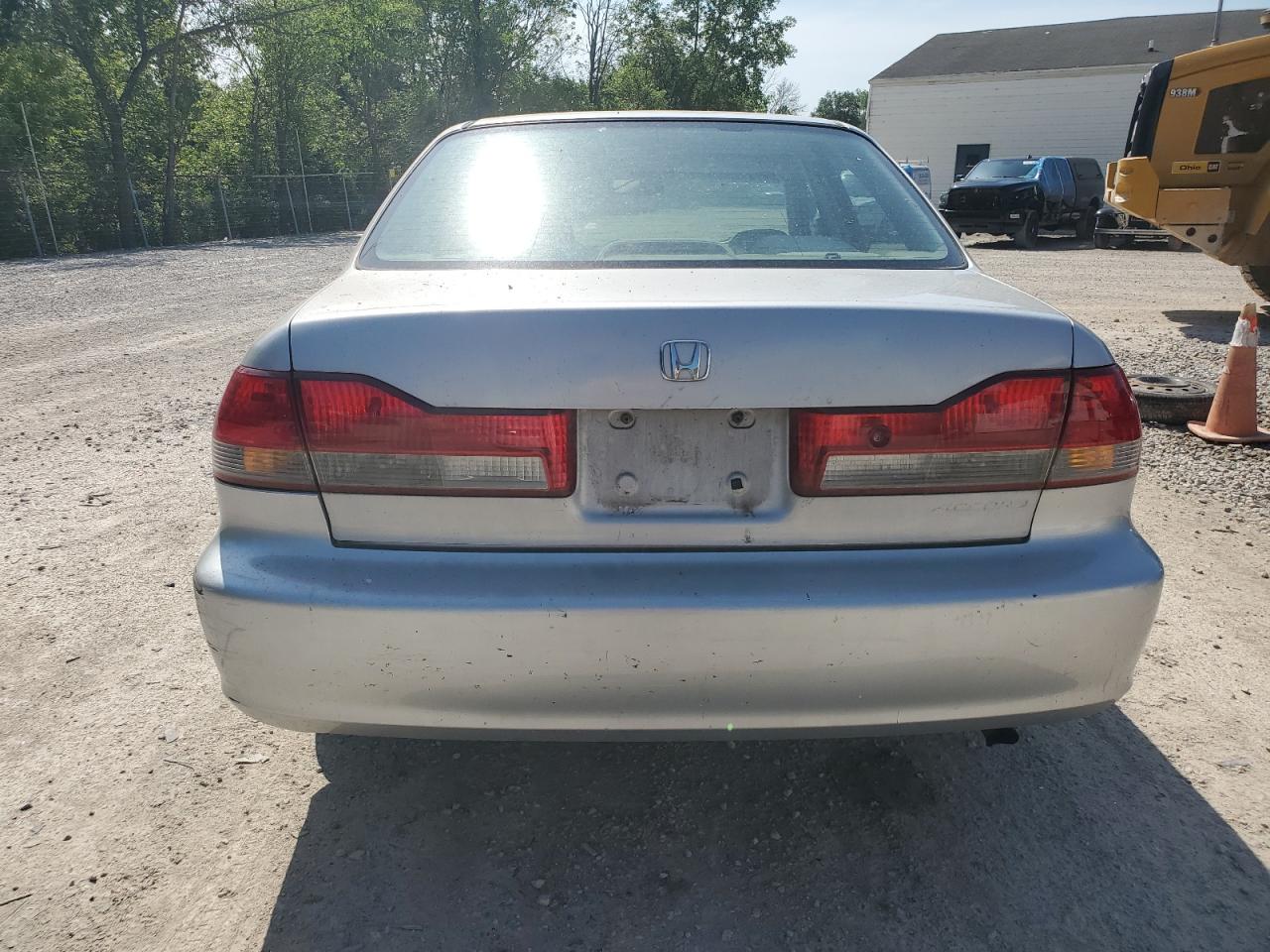 1HGCF86612A046392 2002 Honda Accord Value