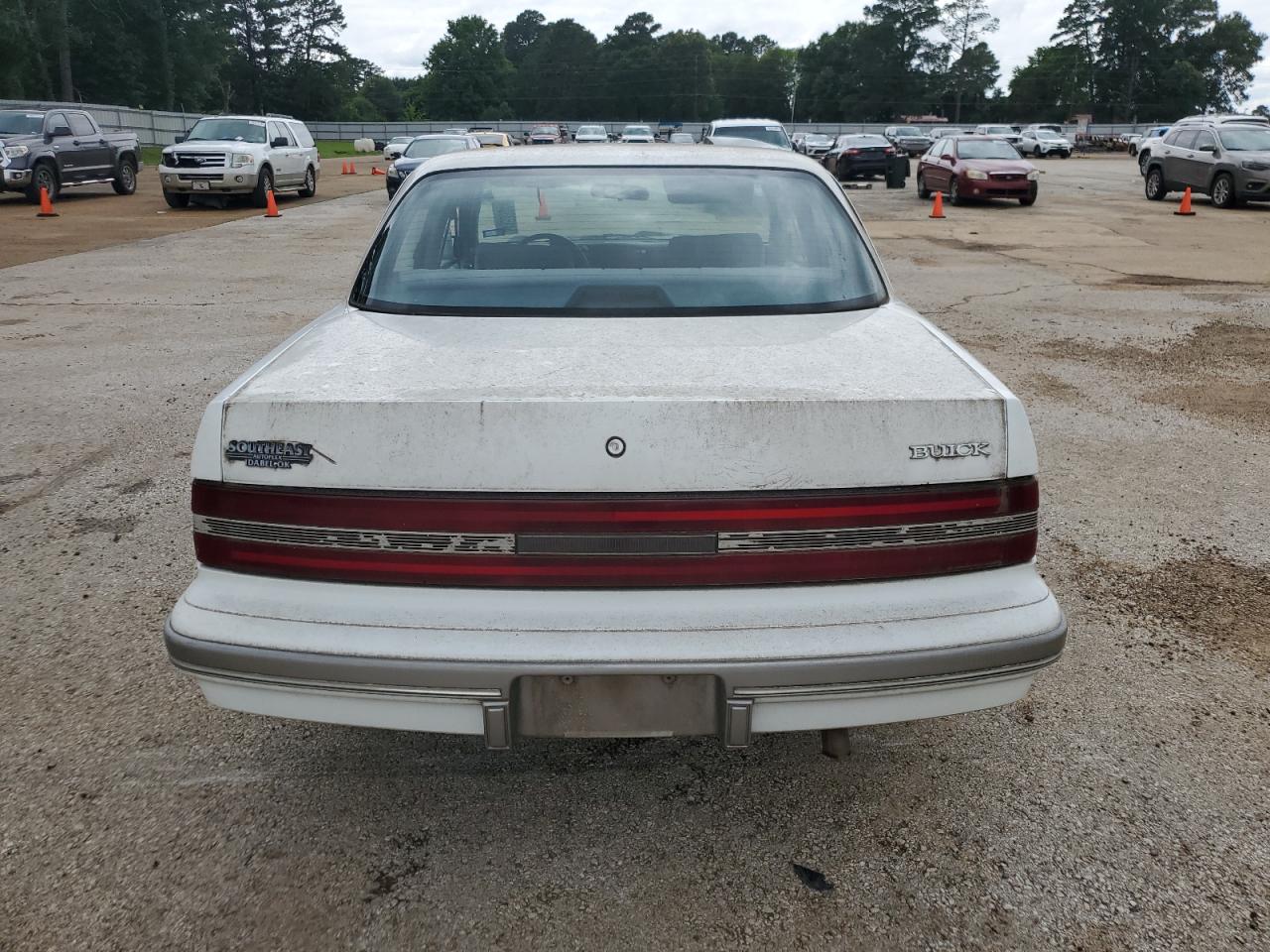 1G4AG55M8S6462374 1995 Buick Century Special