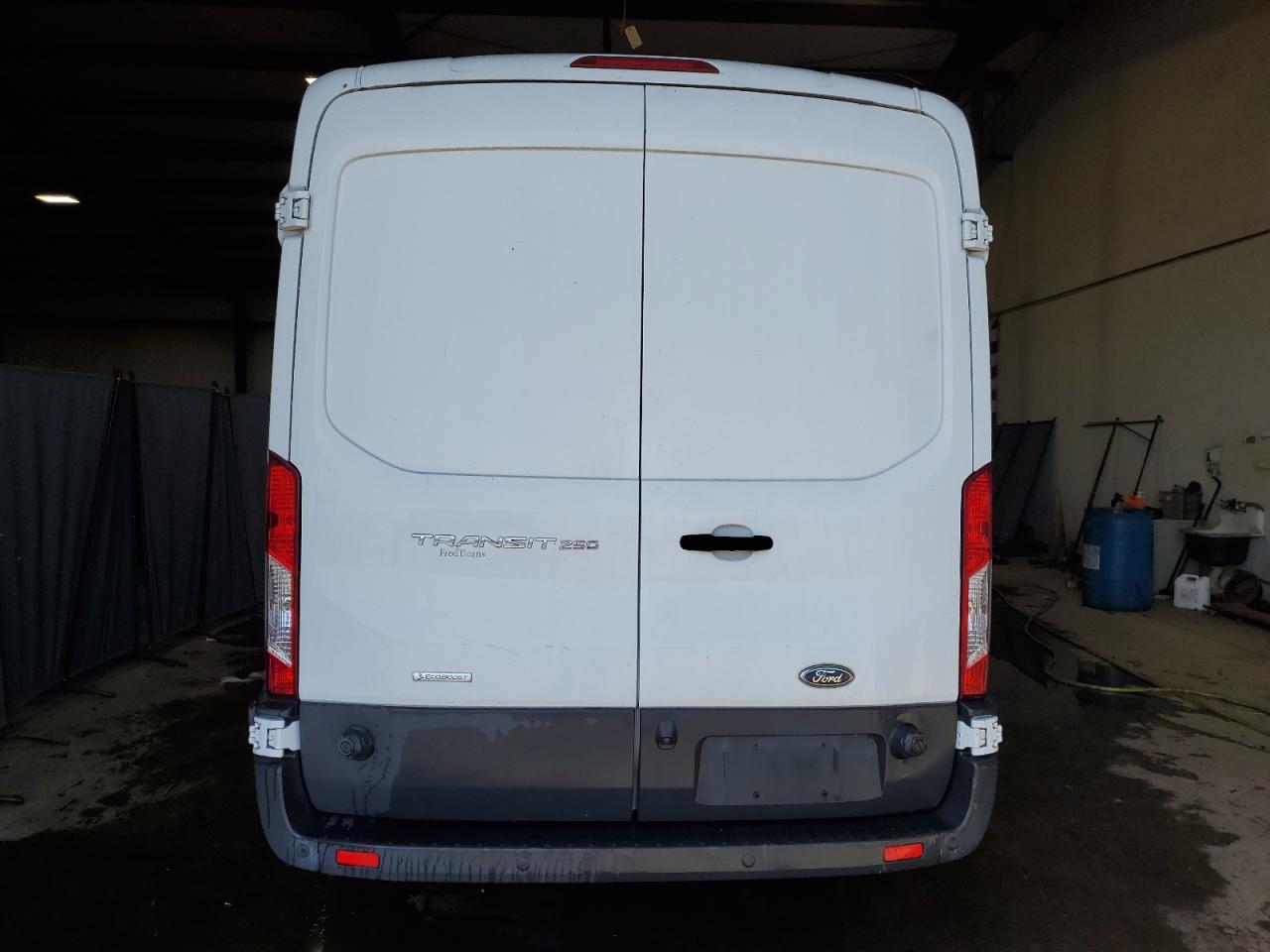 1FTYR2DG7HKB32636 2017 Ford Transit T-250