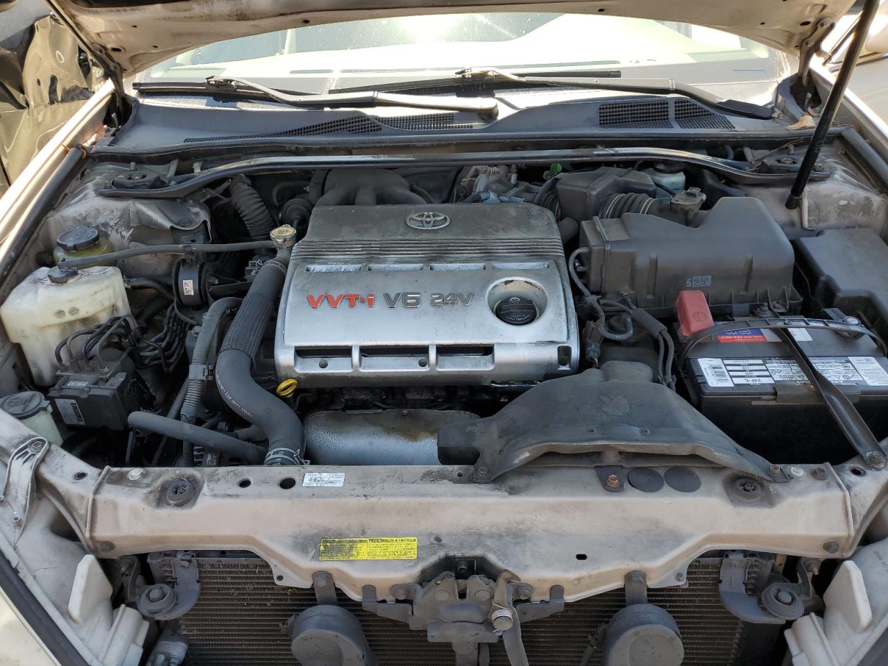 4T1BF30KX5U598619 2005 Toyota Camry Le