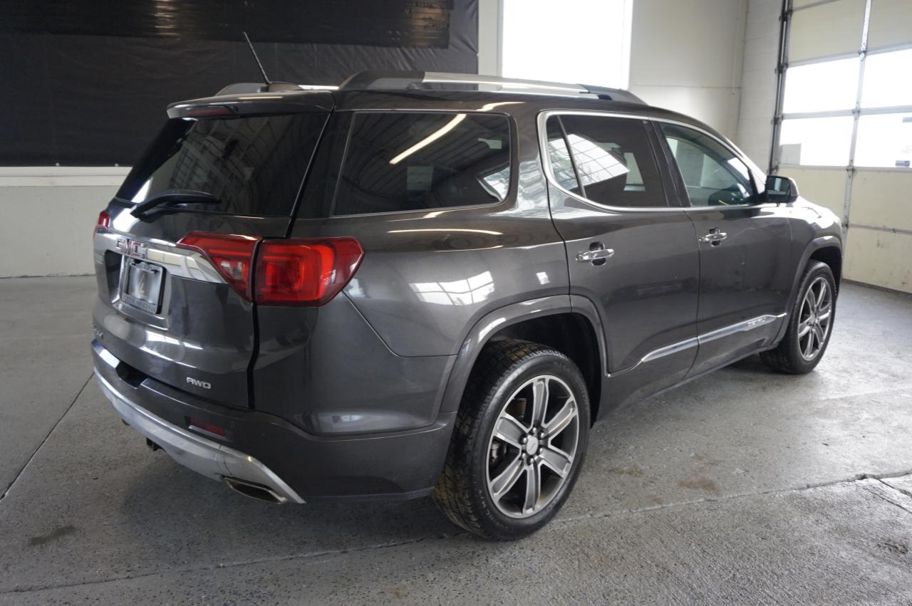 1GKKNXLS5HZ143294 2017 GMC Acadia Denali