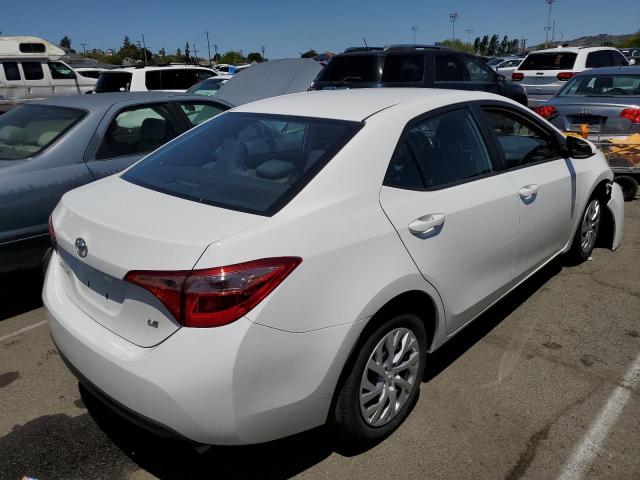 2018 Toyota Corolla L VIN: 5YFBURHE5JP851056 Lot: 54172914