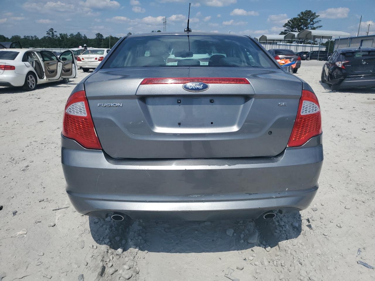 3FAHP0HG0AR314755 2010 Ford Fusion Se