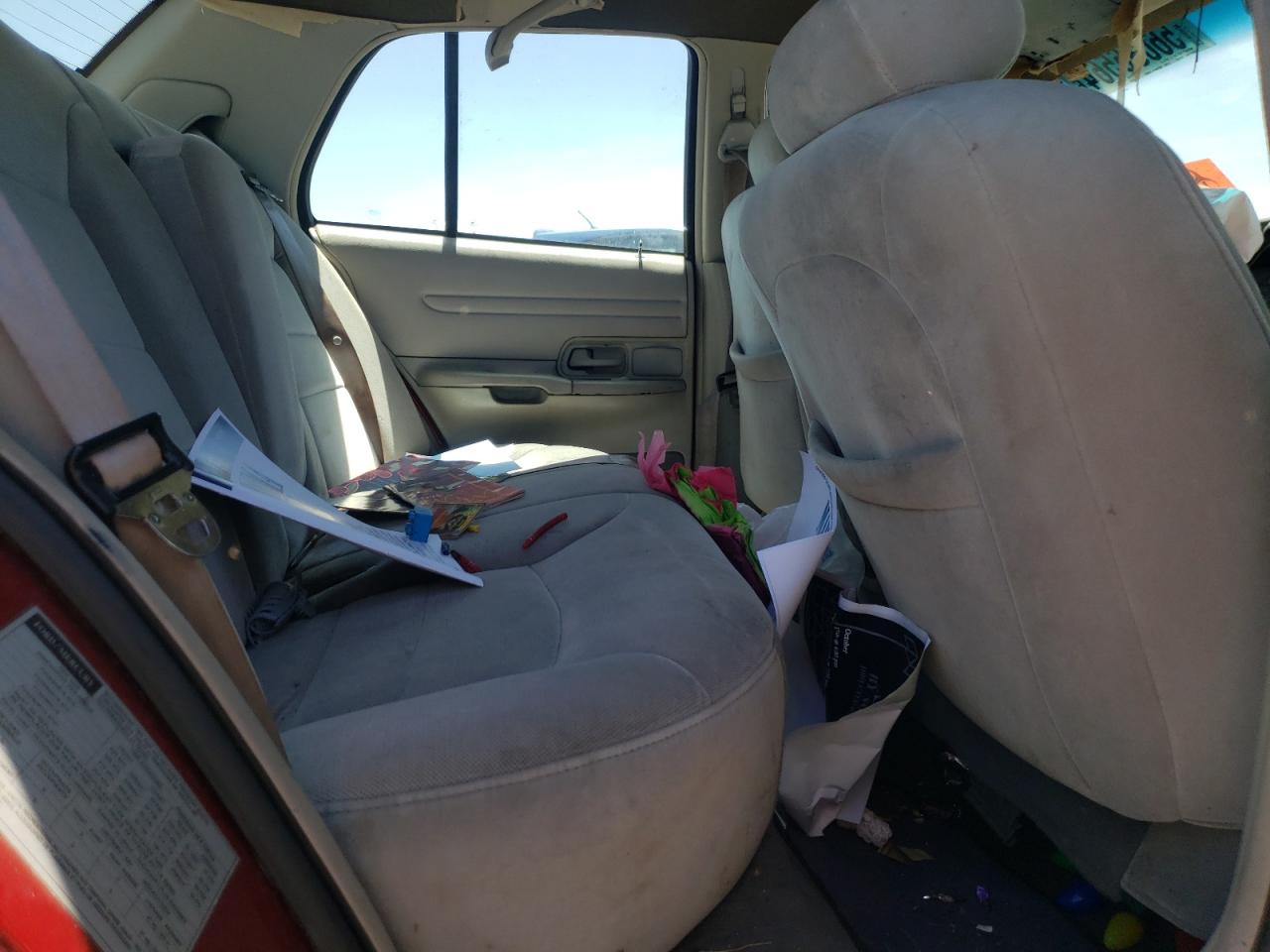 2FAFP74W1WX102498 1998 Ford Crown Victoria Lx