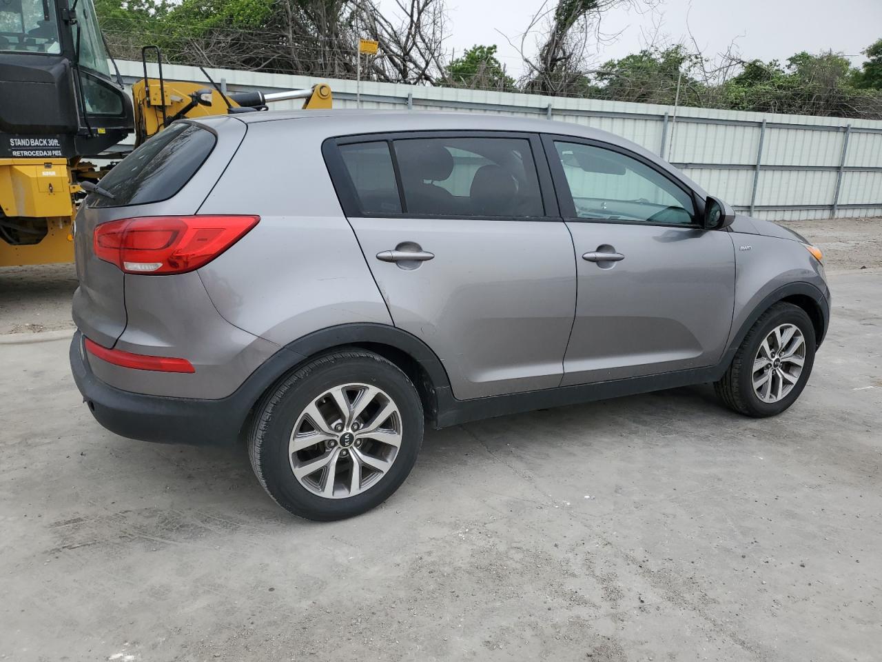 KNDPBCAC0G7877009 2016 Kia Sportage Lx