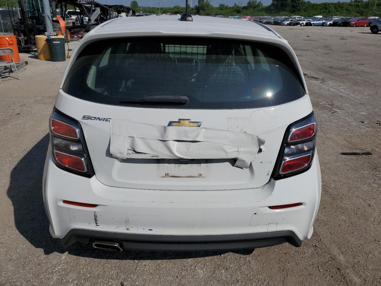 1G1JG6SH2J4110699 2018 Chevrolet Sonic