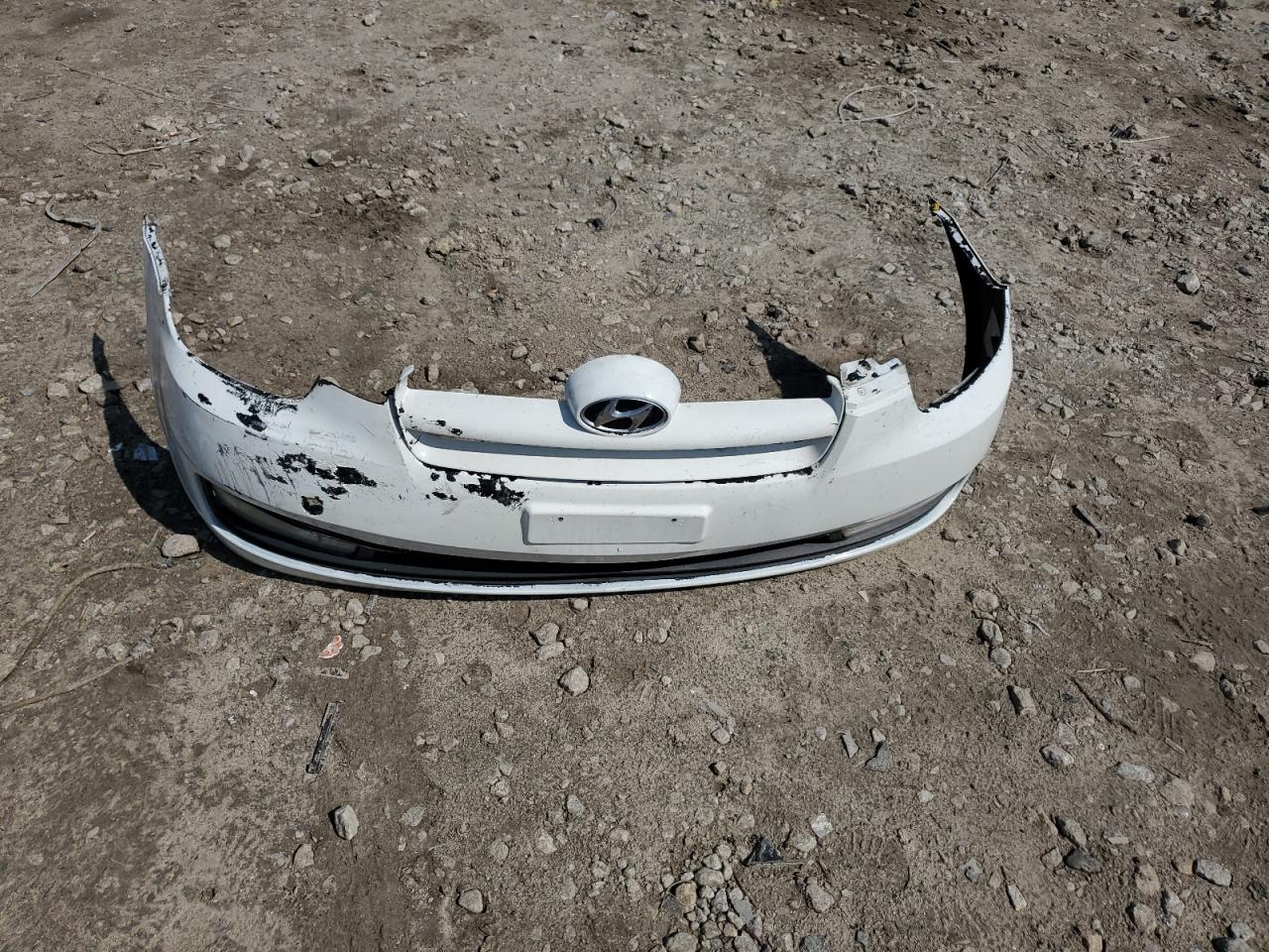 KMHCM3AC9AU162159 2010 Hyundai Accent Blue