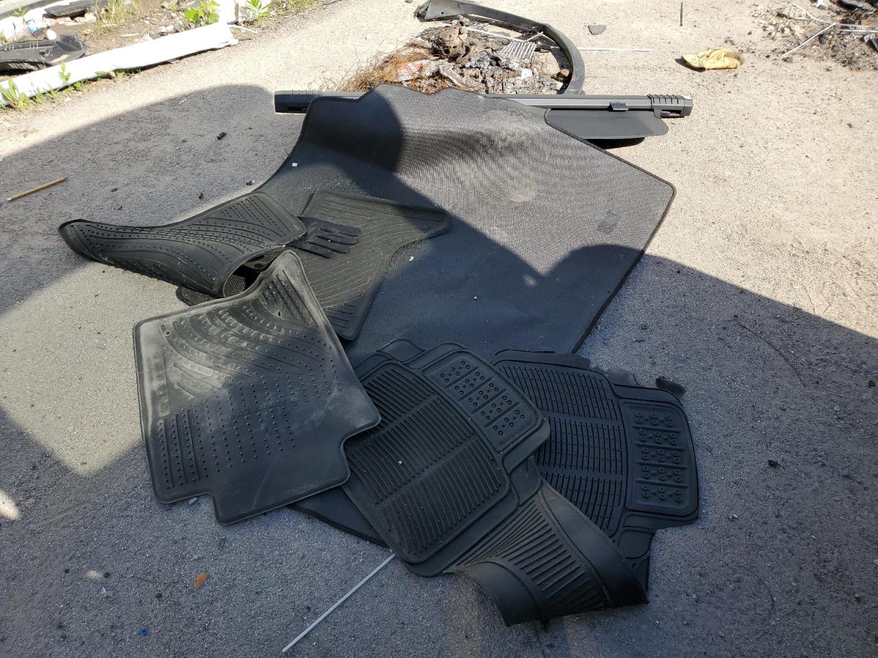 3VV4B7AX7NM096215 2022 Volkswagen Tiguan Sel R-Line