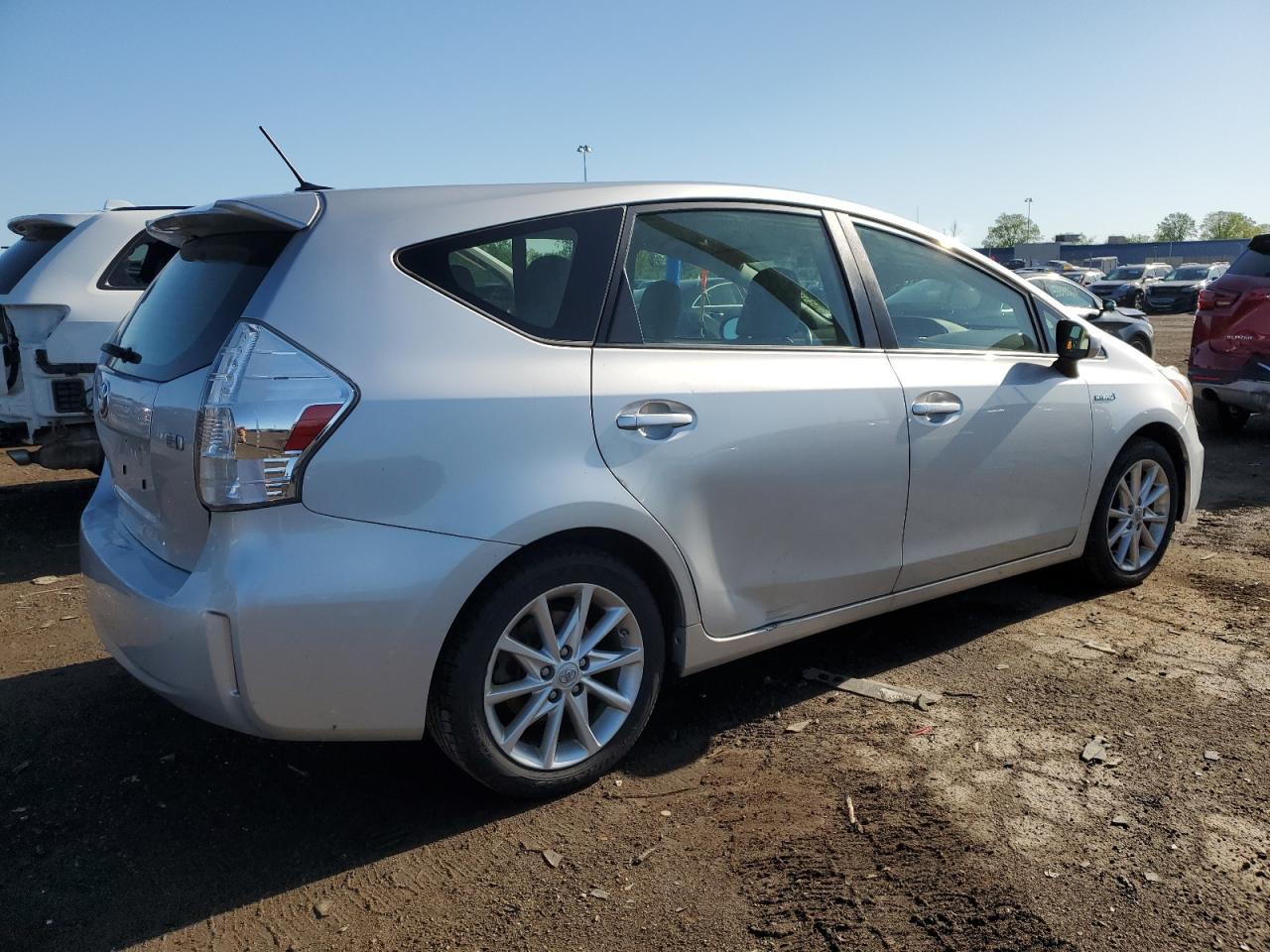 JTDZN3EUXD3227903 2013 Toyota Prius V