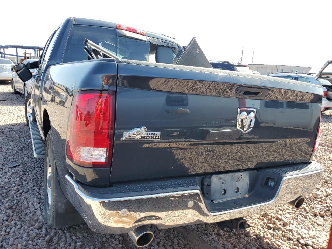 3C6RR6LT8JG154367 2018 Ram 1500 Slt