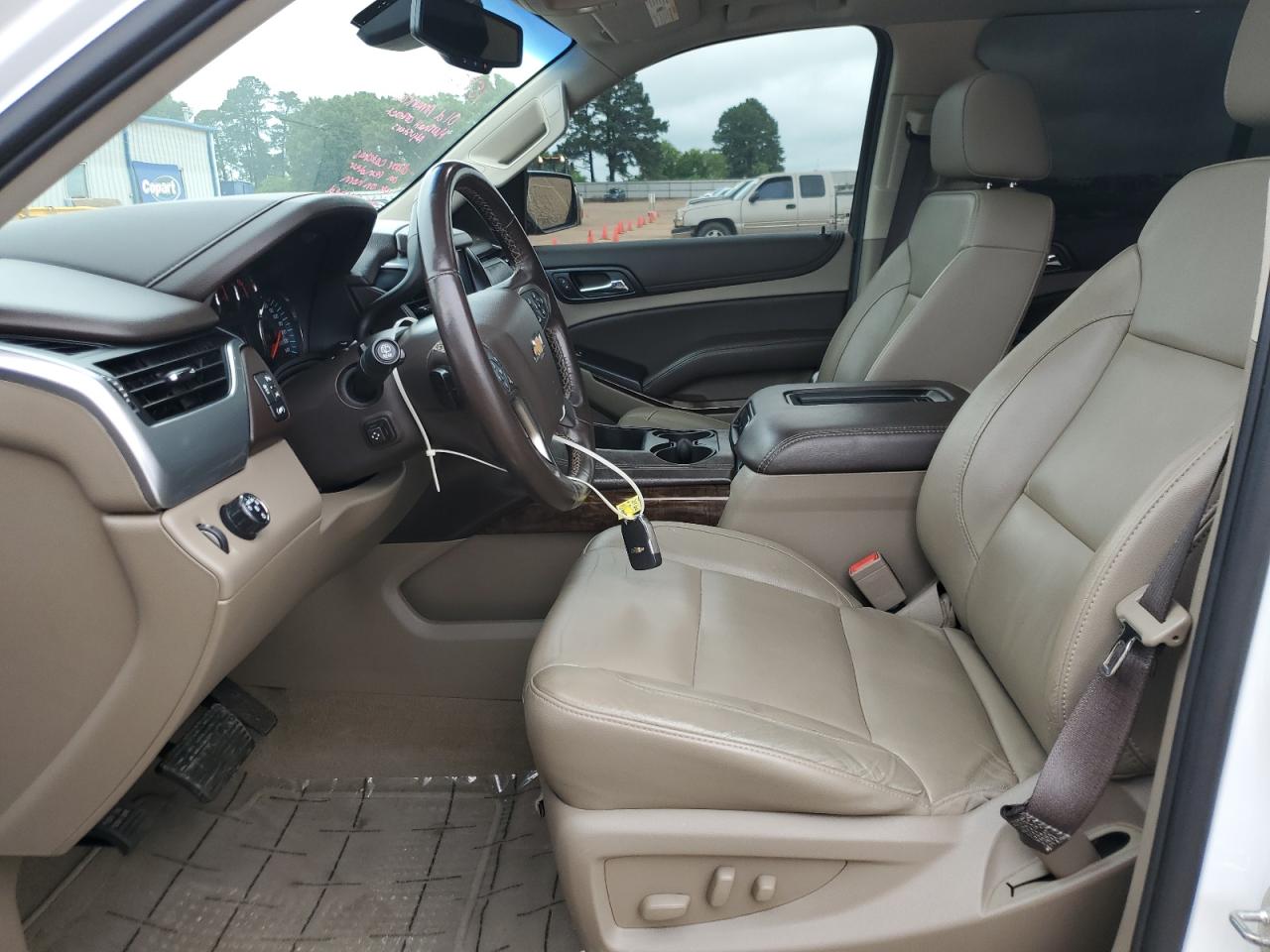 1GNSCBKC3KR307929 2019 Chevrolet Tahoe C1500 Lt