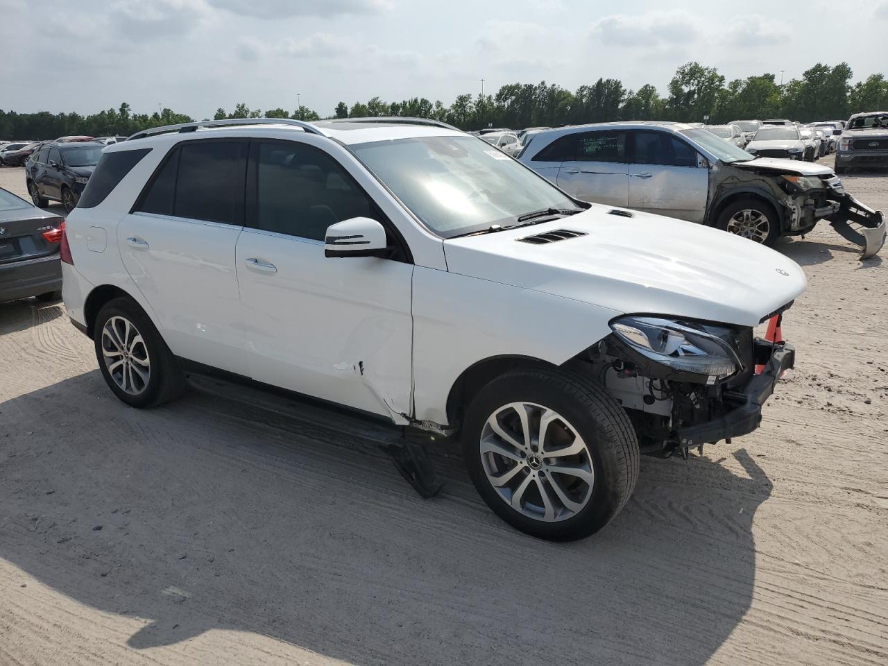 4JGDA5JB8JB195875 2018 Mercedes-Benz Gle 350