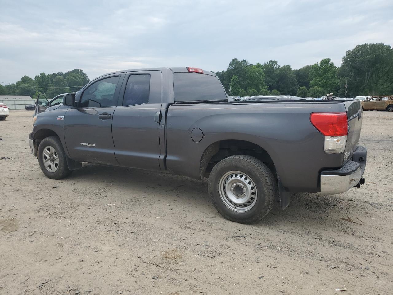 5TFUW5F12BX184364 2011 Toyota Tundra Double Cab Sr5