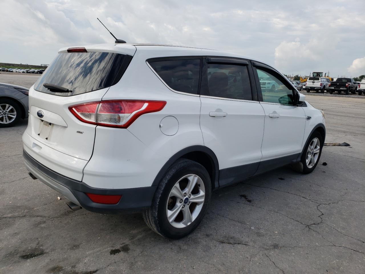 1FMCU0G70FUA19214 2015 Ford Escape Se