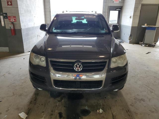 2010 Volkswagen Touareg Tdi VIN: WVGFK7A94AD001099 Lot: 55811704