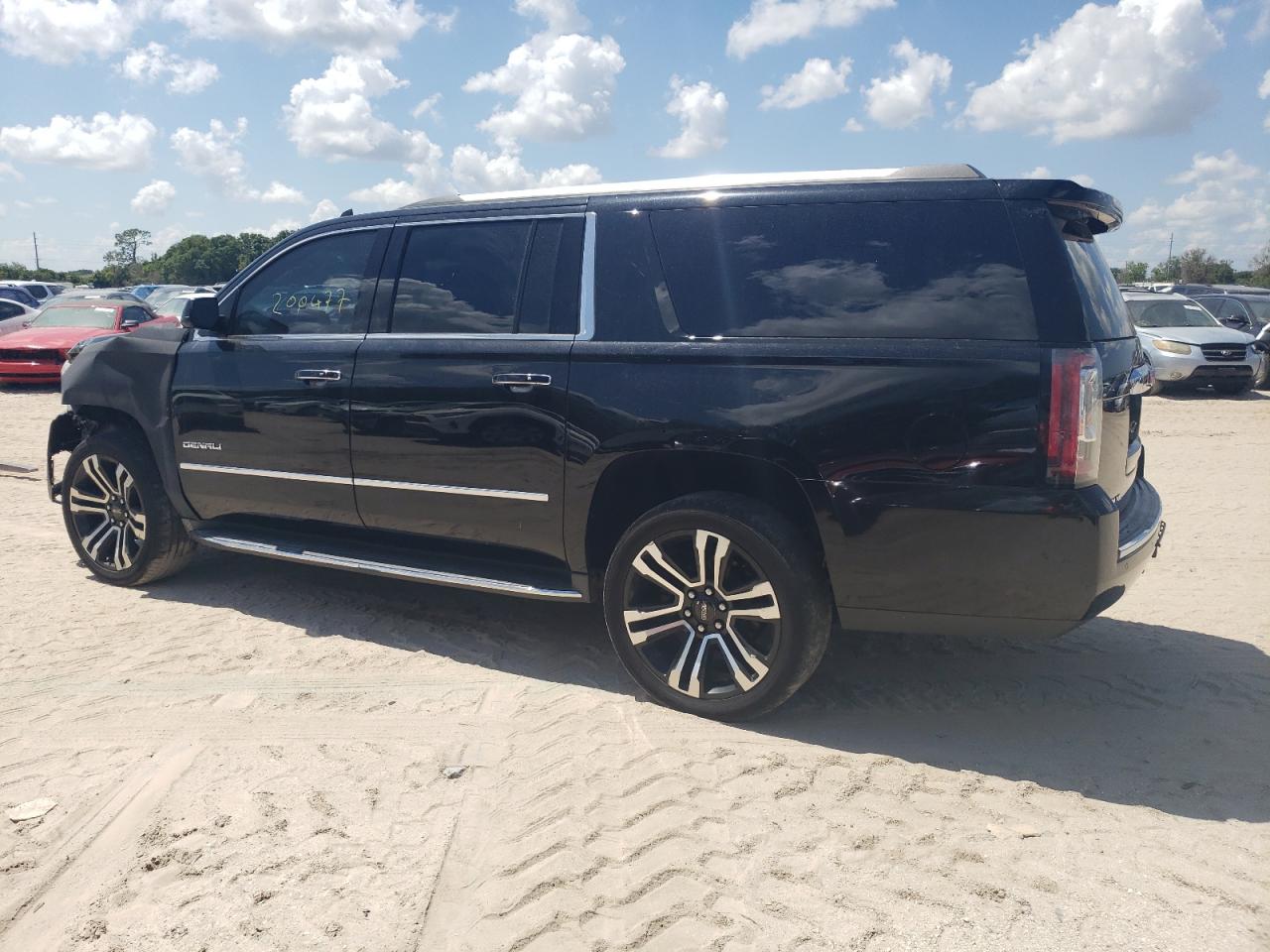 2016 GMC Yukon Xl Denali vin: 1GKS1HKJ0GR112284