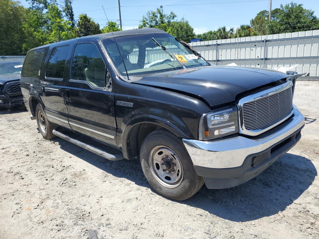 1FMNU42F32EA15385 2002 Ford Excursion Limited