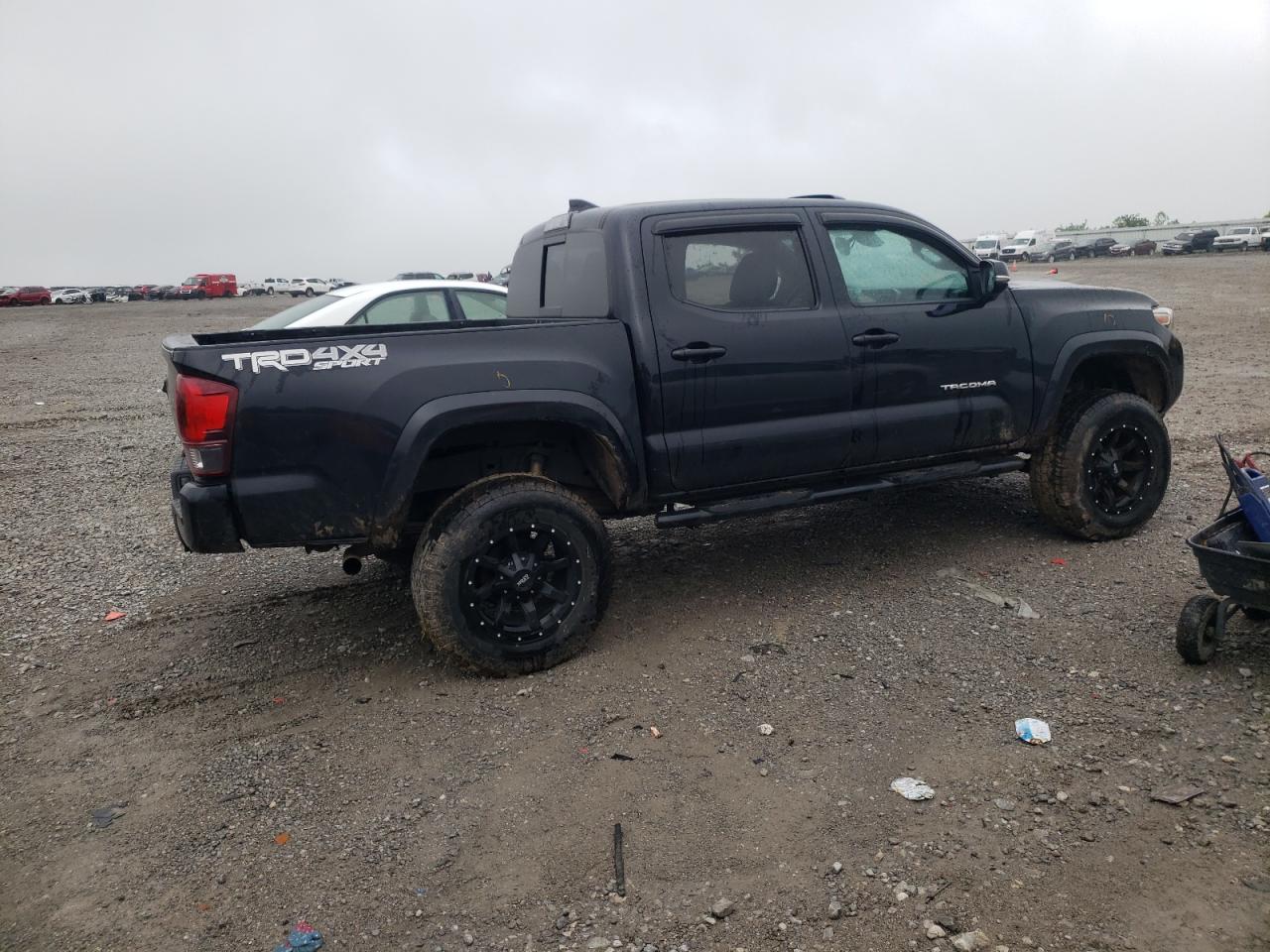 2018 Toyota Tacoma Double Cab vin: 3TMCZ5AN2JM183815