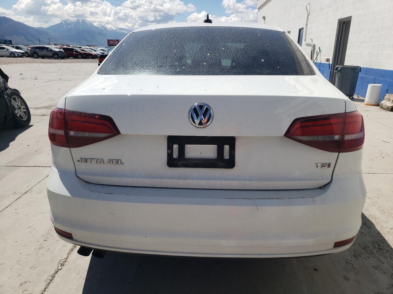 3VWL17AJ3GM375962 2016 Volkswagen Jetta Sel