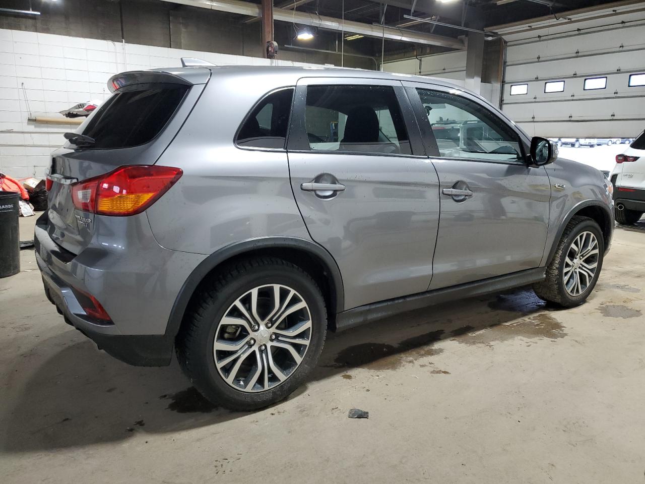 JA4AP3AU5JU001314 2018 Mitsubishi Outlander Sport Es