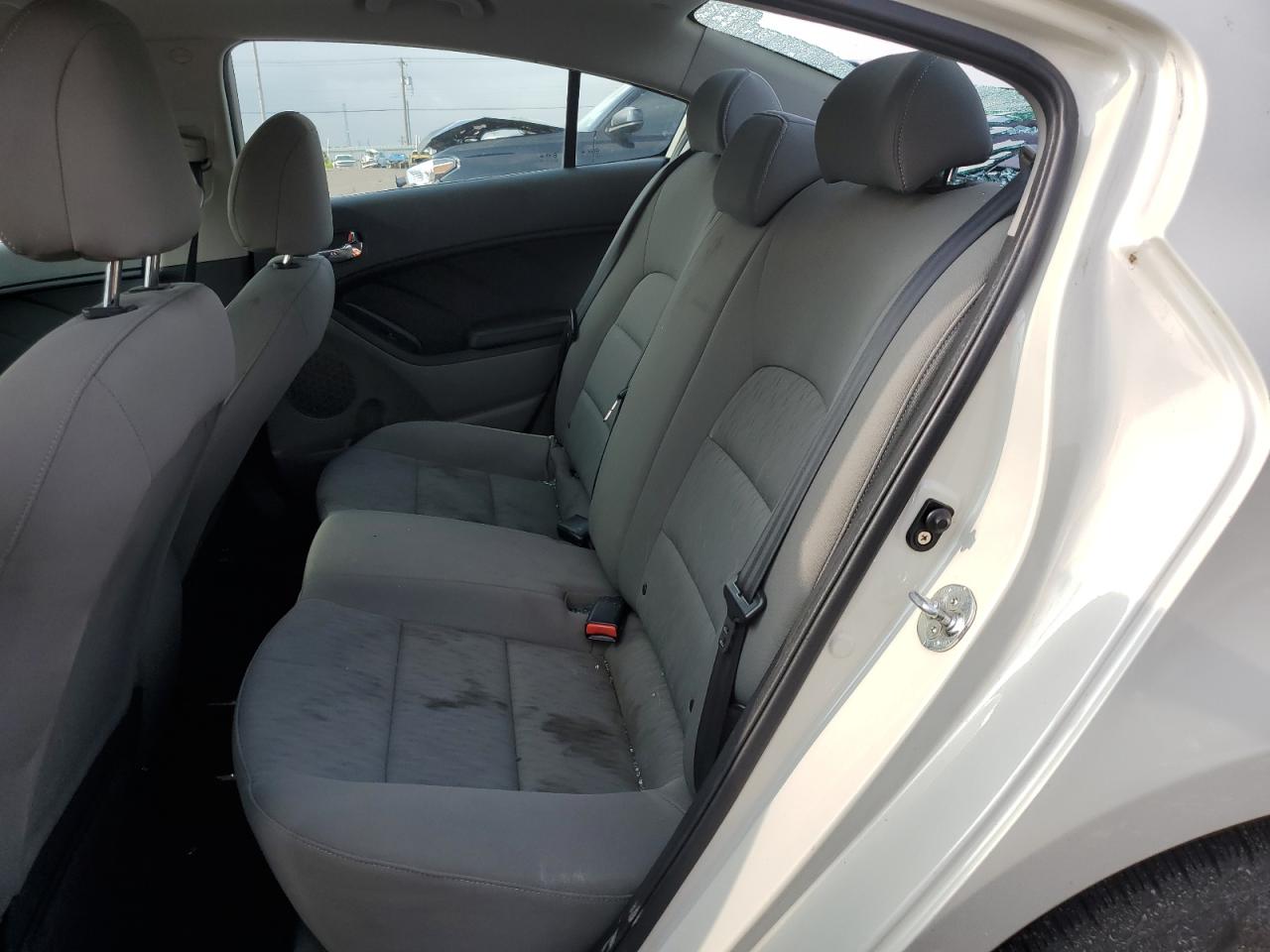 KNAFK4A63F5358362 2015 Kia Forte Lx