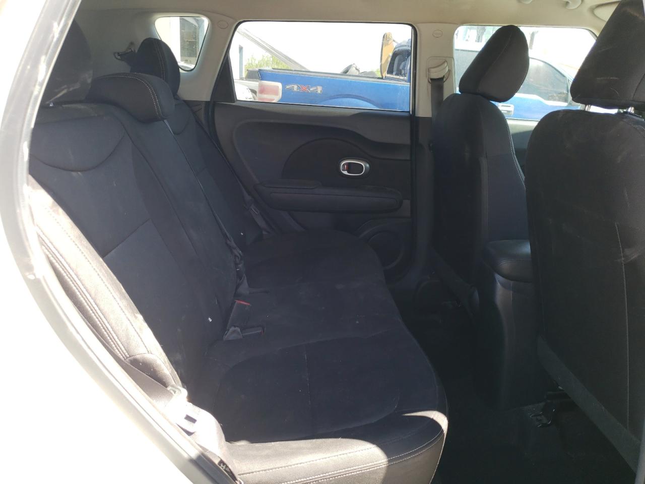 KNDJN2A21G7394725 2016 Kia Soul
