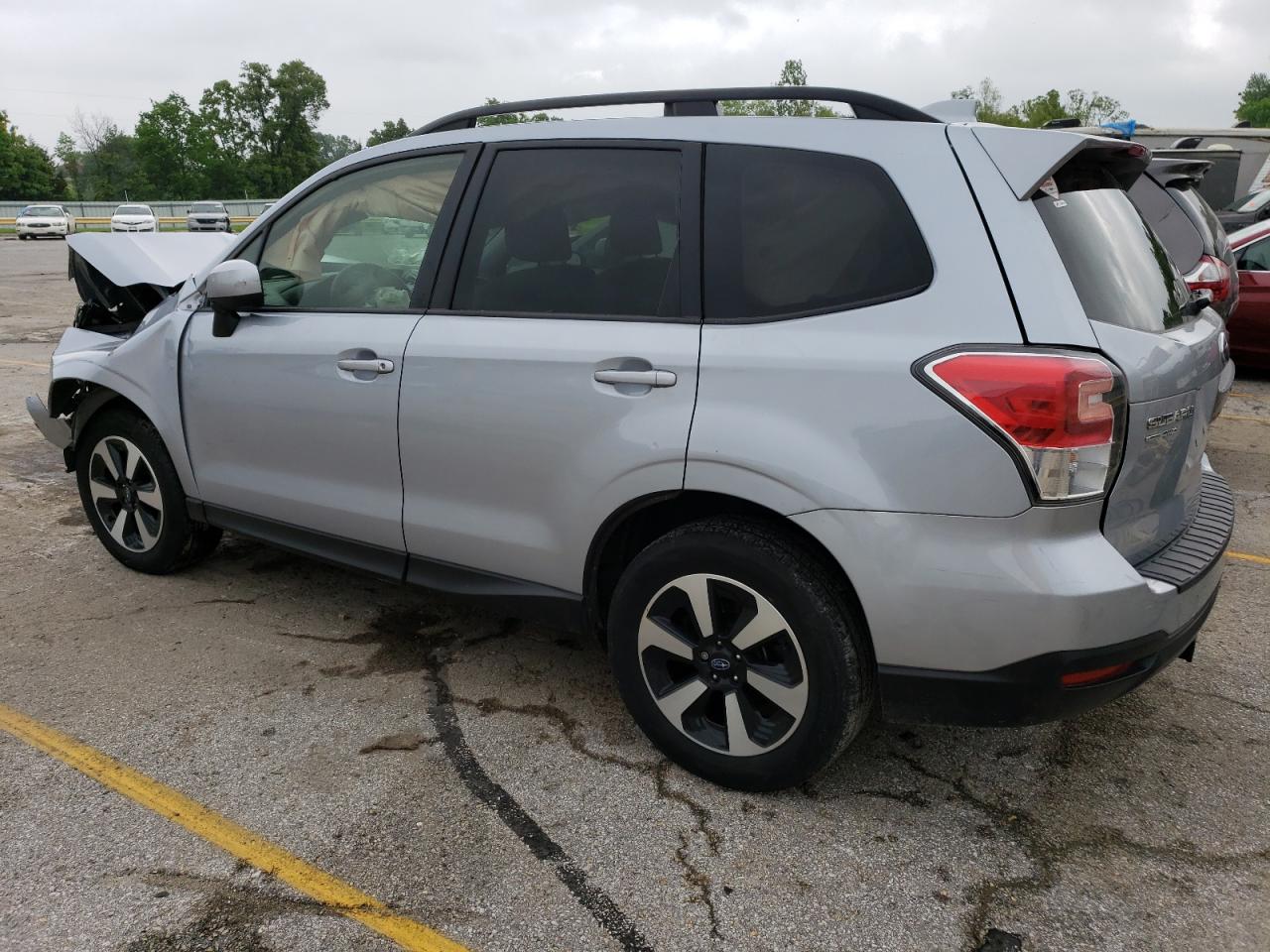 2018 Subaru Forester 2.5I Premium vin: JF2SJAGC9JH482998