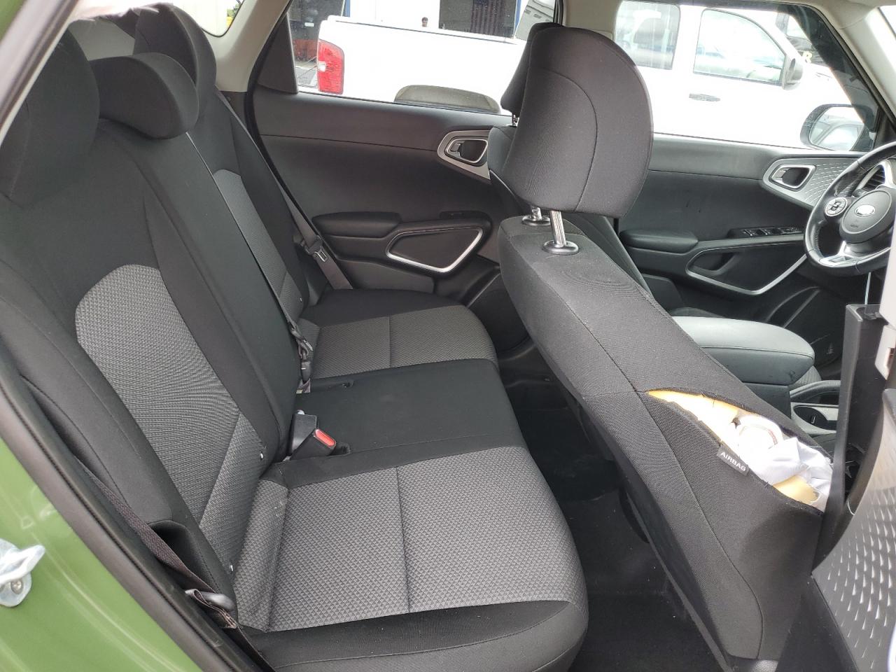 KNDJ23AU7L7045272 2020 Kia Soul Lx