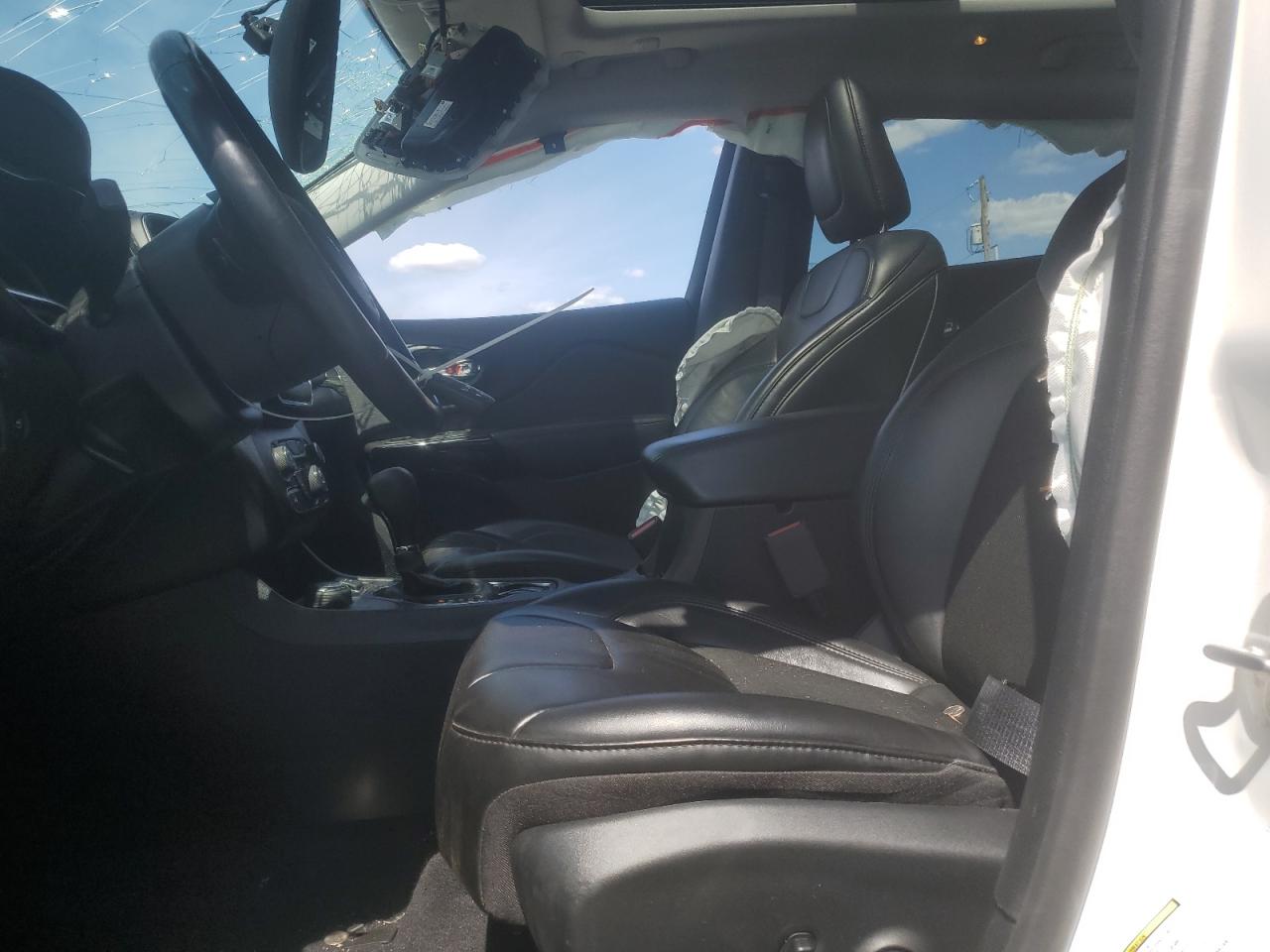 1C4PJMLNXLD554248 2020 Jeep Cherokee Latitude Plus