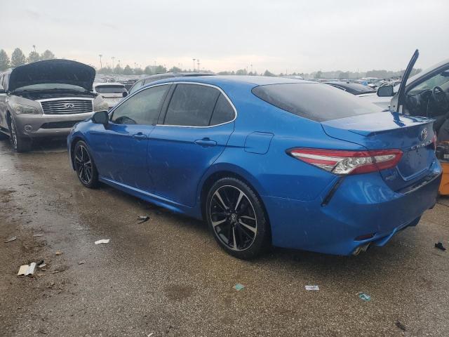 VIN 4T1B61HK9JU033135 2018 Toyota Camry, Xse no.2