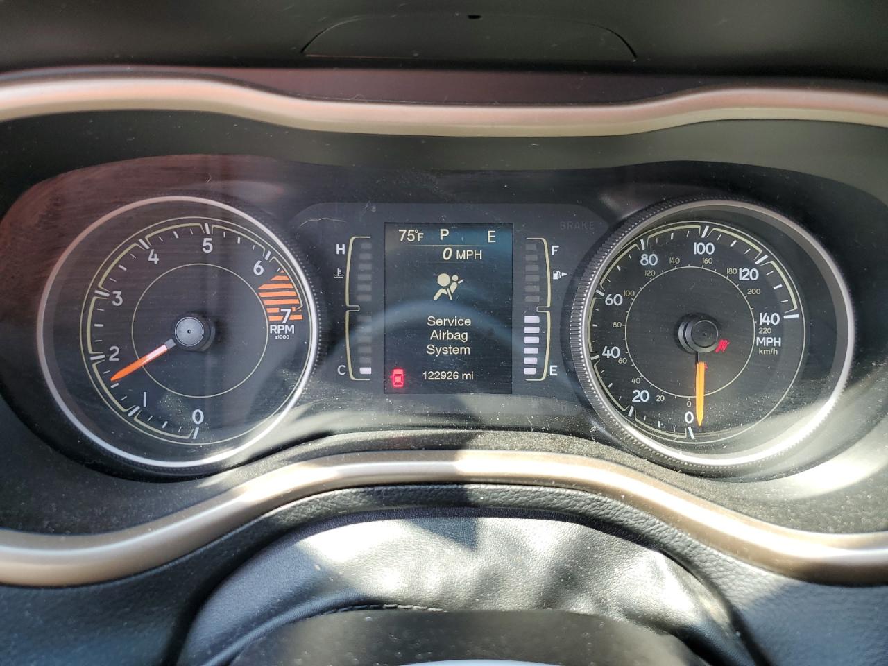 1C4PJLCB7HW578311 2017 Jeep Cherokee Latitude